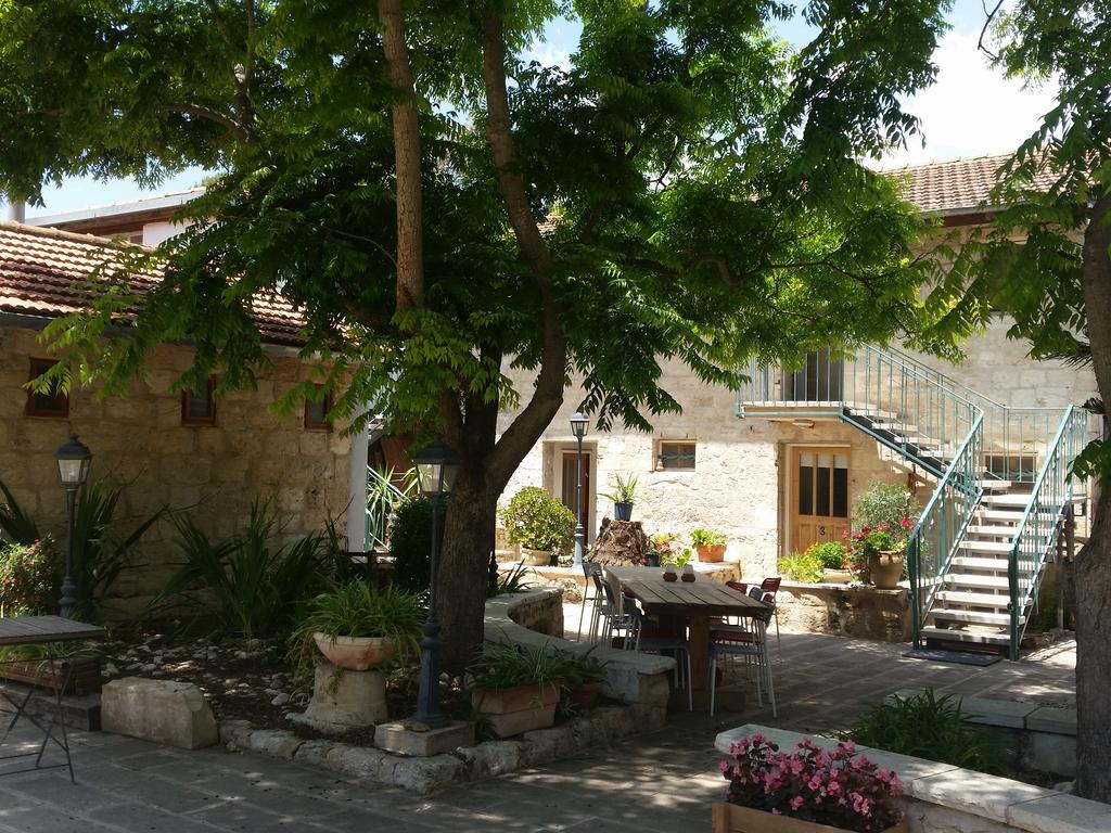 Hostal Neve Hagar Bethlehem of Galilee Exterior foto